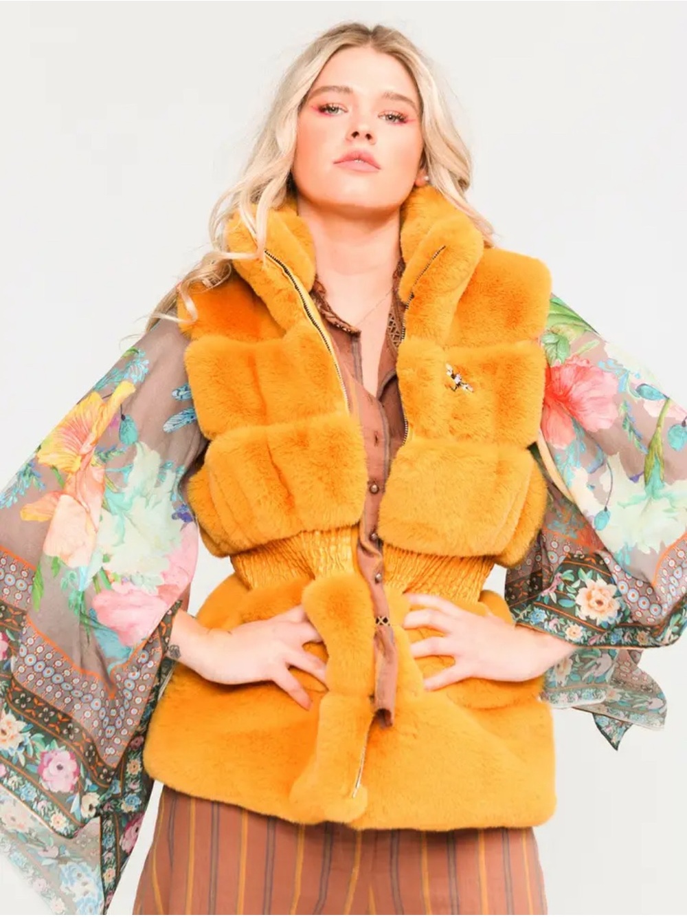 Aratta Queen Bee Vest size M